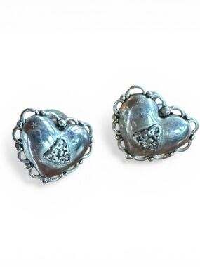Vintage Silver Tone Heart Earrings Romantic Cottagecore Boho Studs